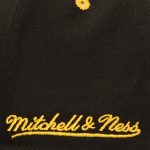 Official Los Angeles Lakers mens los angeles lakers mitchell  ness blackgold backside script 2-tone pro crown adjustable hat | Lakers Shop
