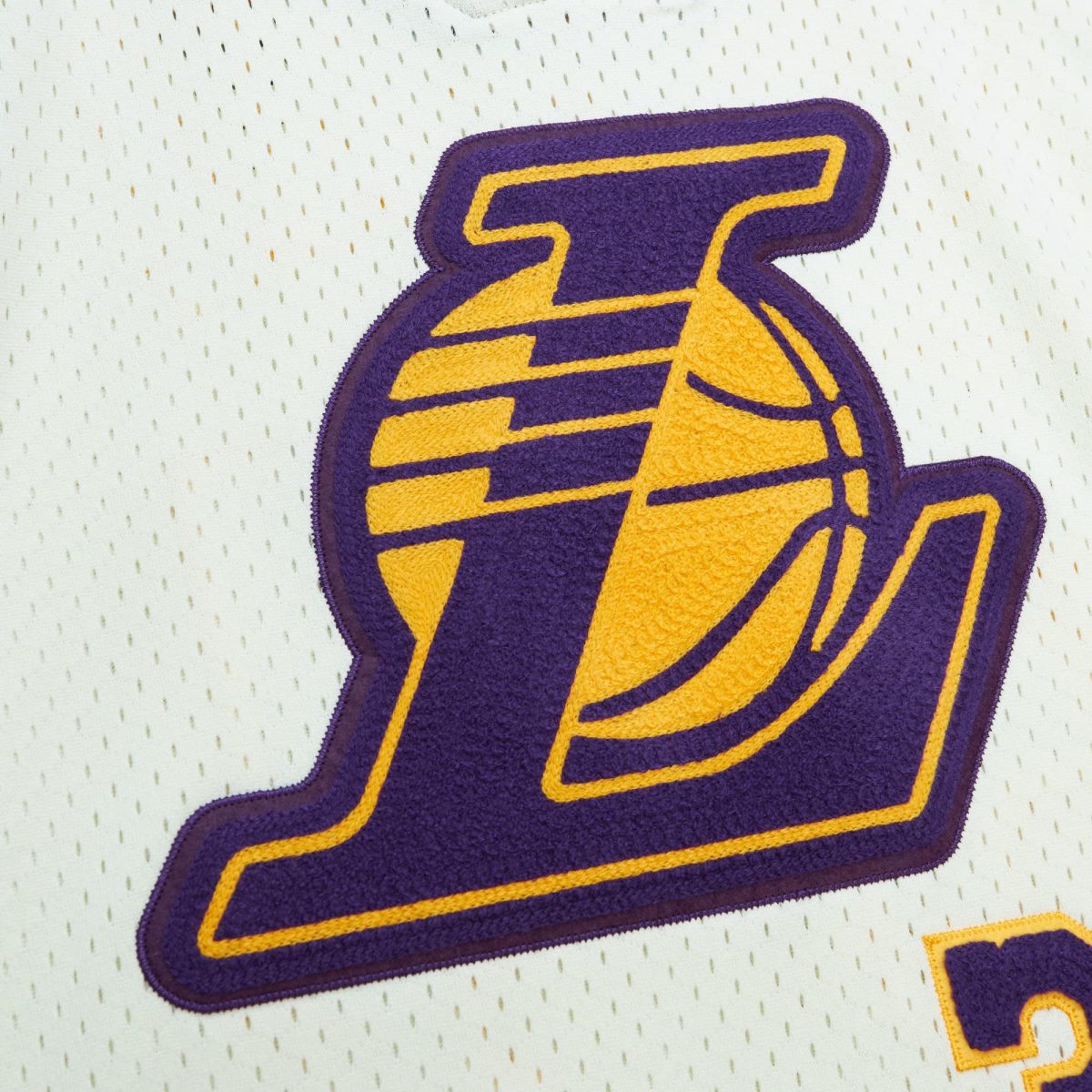 Official Los Angeles Lakers mens los angeles lakers shaquille oneal mitchell  ness cream chainstitch swingman jersey | Lakers Shop